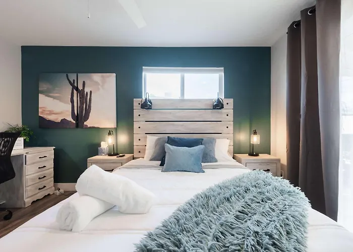 Holiday home Family Retreat By Old Town With Pool *