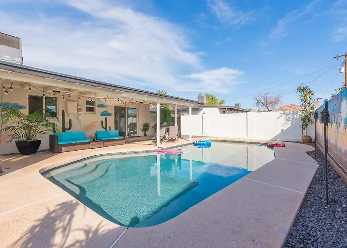 Family Retreat By Old Town With Pool Holiday home Phoenix