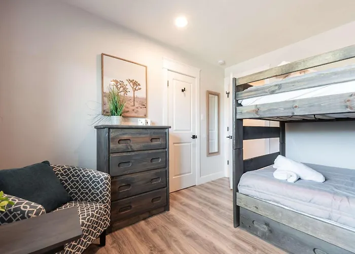 Holiday home Family Retreat By Old Town With Pool