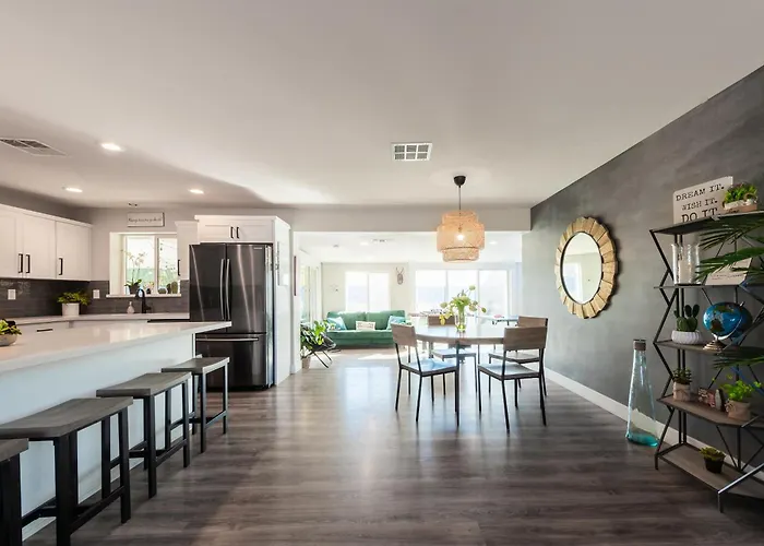 Holiday home Family Retreat By Old Town With Pool